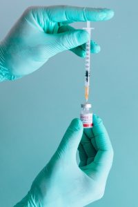 Kiedy oznaczyć poziom przeciwciał po szczepieniu?